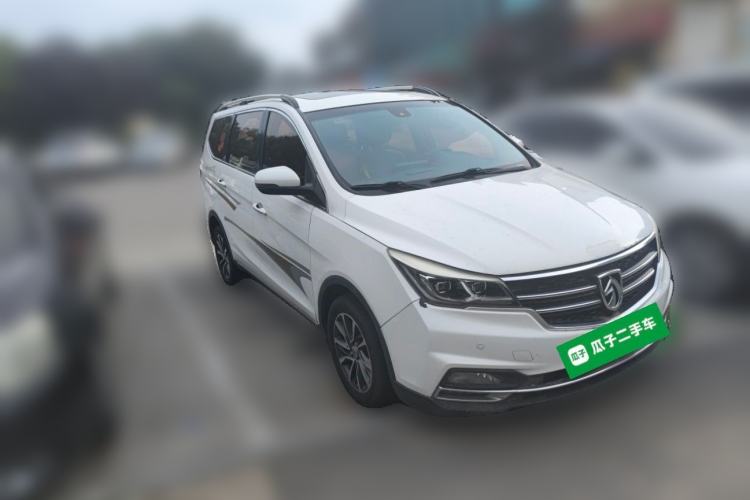 Used Baojun 730 2017 1.8L iAMT Prestige Version 7 Seats Front Right 45 Deg