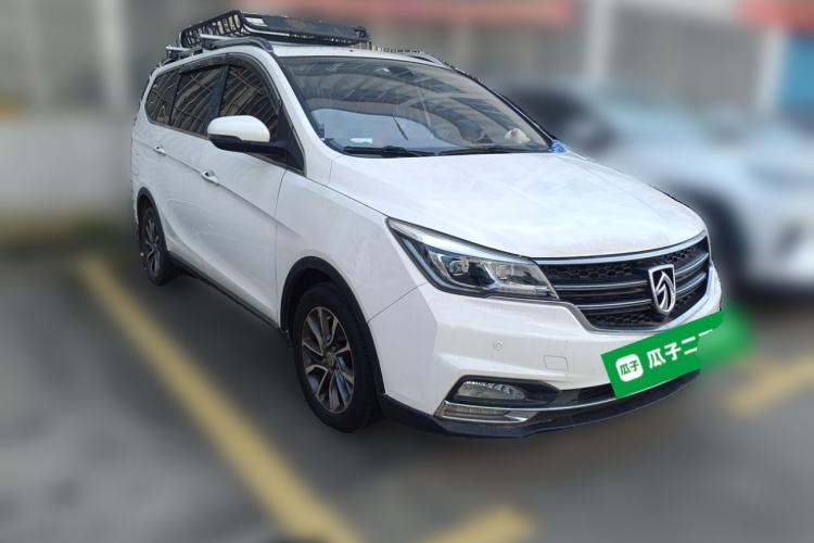 Used Baojun 730 2017 1.5T Manual Prestige Version 7 Seats Front Right 45 Deg