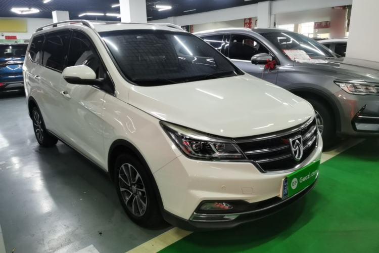 Used Baojun 730 2017 1.5T DCT Flagship Model 7 Seats China V Emission Standard Front Right 45 Deg