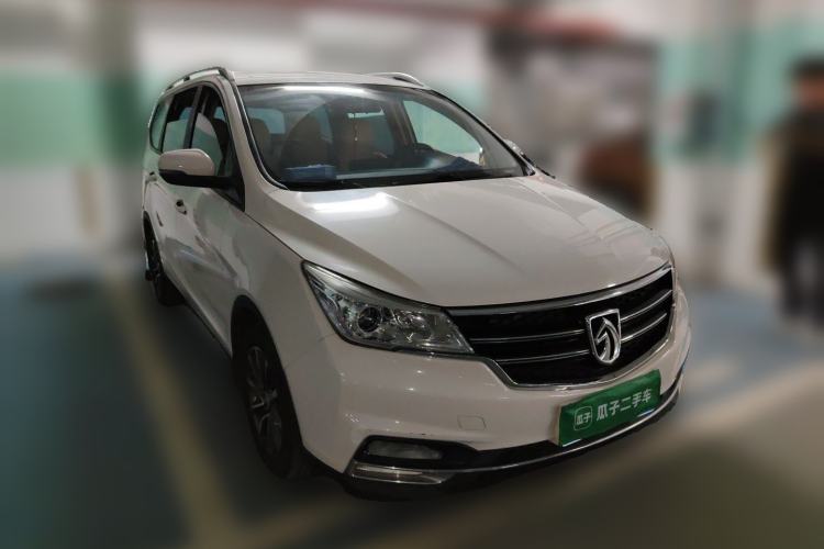 Used Baojun 730 2017 1.5T Manual Fashion Version 7 Seats China V Emission Standard Front Right 45 Deg