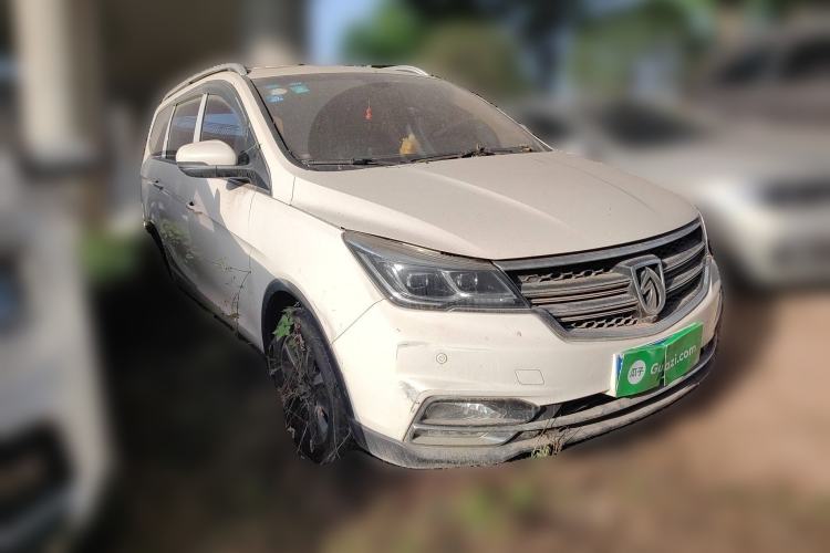 Used Baojun 730 2017 1.8L iAMT Prestige Version 7 Seats Front Right 45 Deg