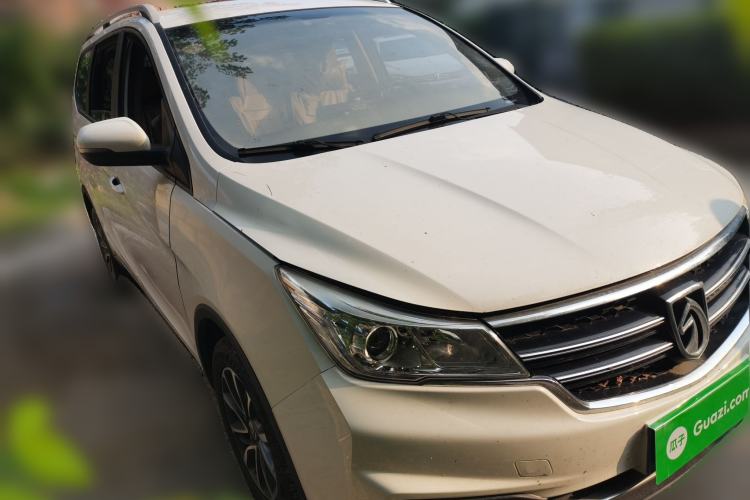 Used Baojun 730 2017 1.5T Manual Fashion Version 7 Seats China V Emission Standard Front Right 45 Deg