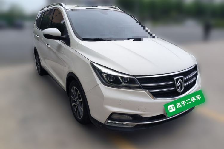 Used Baojun 730 2017 1.5T Manual Prestige Version 7 Seats Front Right 45 Deg