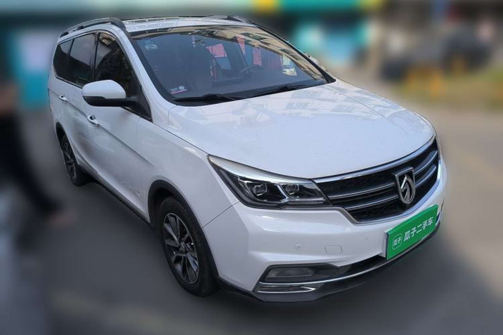Used Baojun 730 2017 1.5T Manual Zhishang Model 7 Seats China V Emission Standard Front Right 45 Deg