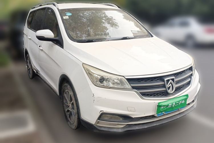 Used Baojun 730 2017 1.5T Manual Fashion Version 7 Seats China V Emission Standard Front Right 45 Deg
