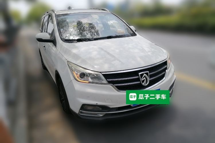 Used Baojun 730 2017 1.5T Manual Style 7 Seats China V Front Right 45 Deg
