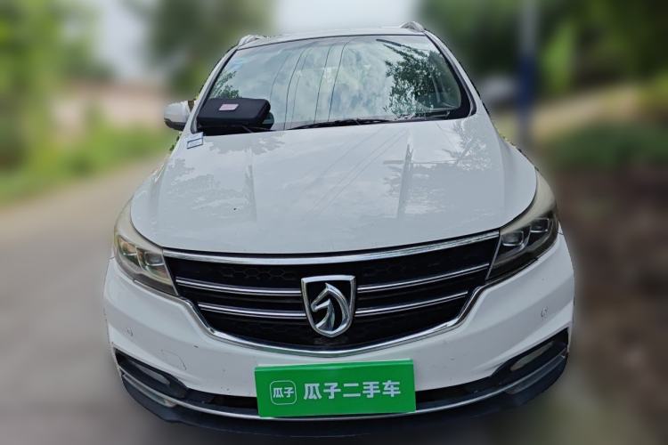 Used Baojun 730 2017 1.8L iAMT Luxury Version 7-Seater Front