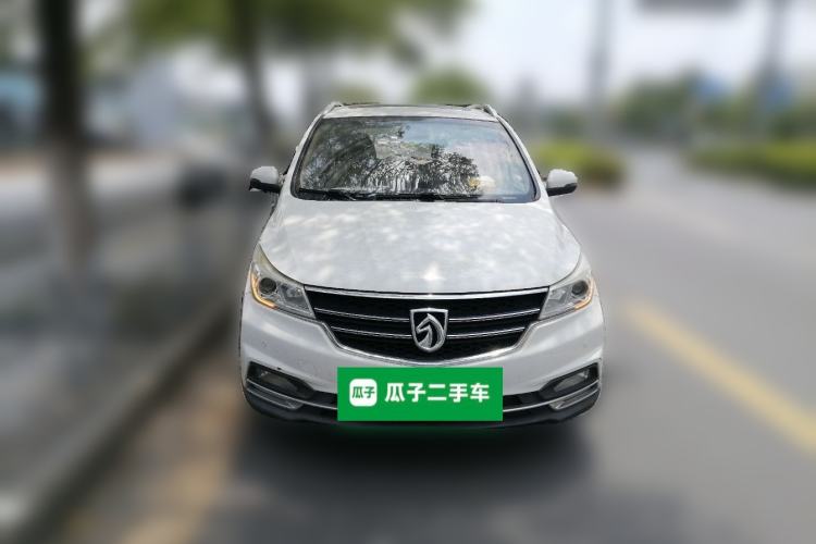 Used Baojun 730 2017 1.5T Manual Style 7 Seats China V Front