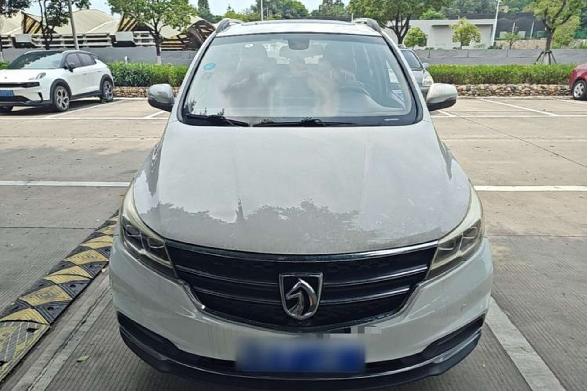 Used Baojun 730 2017 1.8L iAMT Prestige Version 7 Seats Front