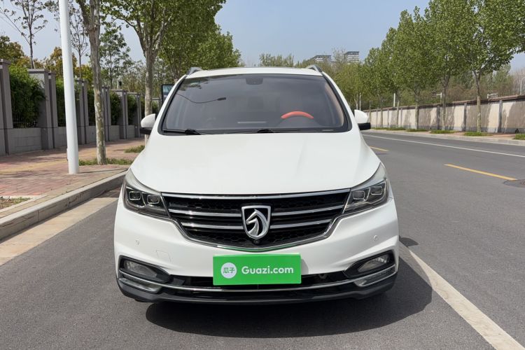 Used Baojun 730 2017 1.8L iAMT Prestige Version 7 Seats Front