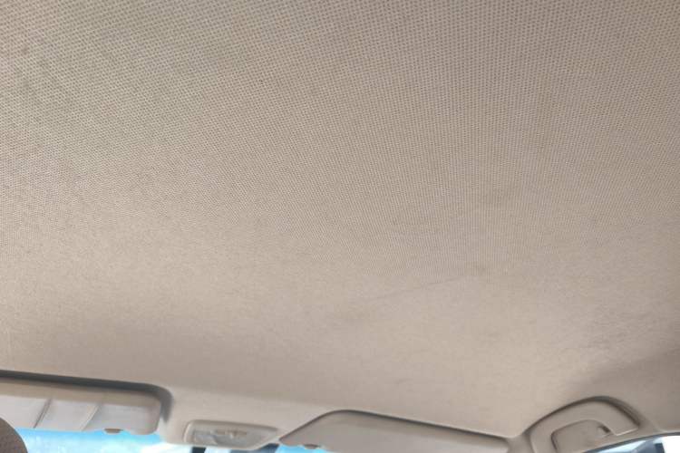 Used Baojun 730 2017 1.5T Manual Fashion Version 7 Seats China V Emission Standard Headliner