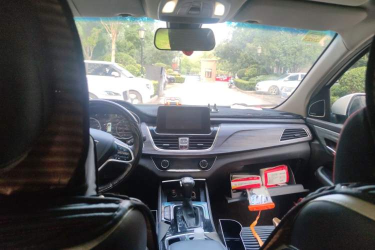 Used Baojun 730 2017 1.5T DCT Flagship Model 7 Seats China V Emission Standard Headliner