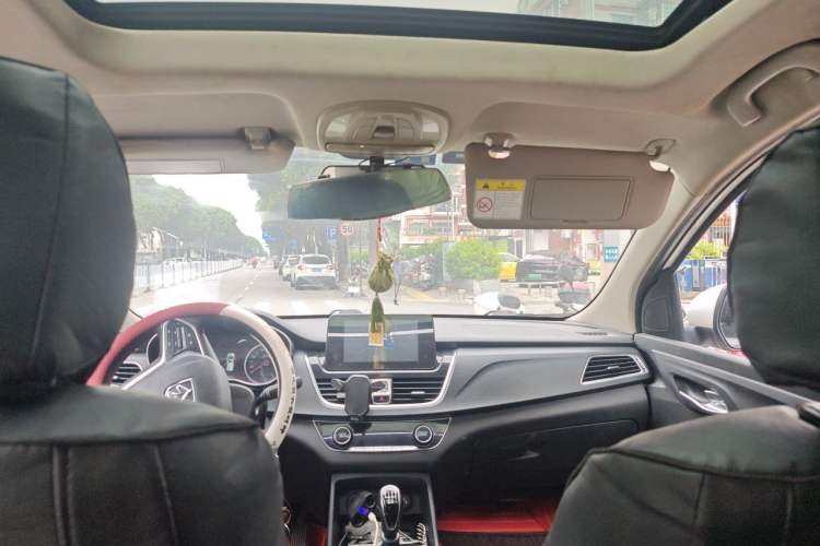 Used Baojun 730 2017 1.5T Manual Style 7 Seats China V Headliner