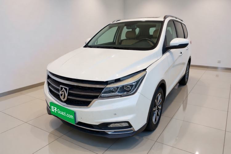 Używany Baojun 730 2017 1.5T Manual Prestige Version 7 Seats Guazi used car, China used car export, Used car for sale, Used cars, Cheapest cars for sale
