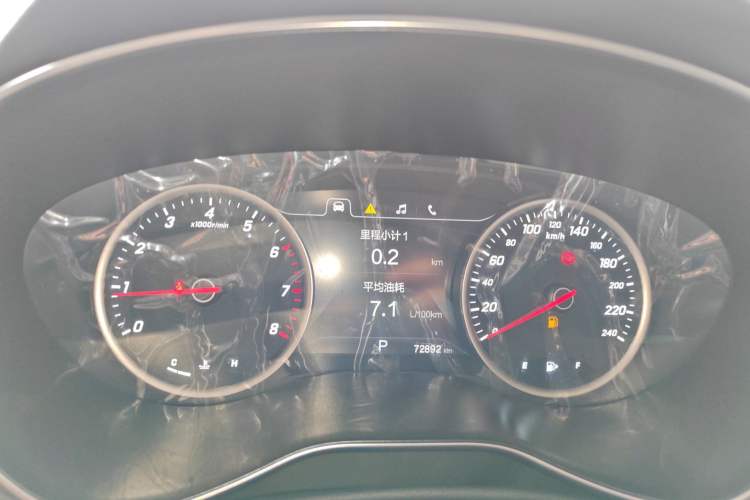 Used Baojun 730 2017 1.5T DCT Fashion Edition 7-Seater China V Emission Standard Instrument Cluster