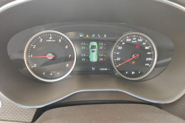 Used Baojun 730 2017 1.8L iAMT Luxury Version 7-Seater Instrument Cluster