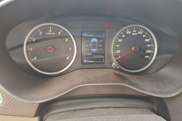 Used Baojun 730 2017 1.5T Manual Fashion Version 7 Seats China V Emission Standard Instrument Cluster