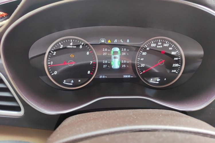 Used Baojun 730 2017 1.5T Manual Prestige Version 7 Seats Instrument Cluster