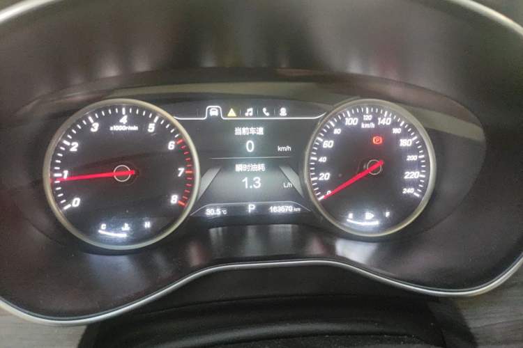 Used Baojun 730 2017 1.5T DCT Flagship Model 7 Seats China V Emission Standard Instrument Cluster