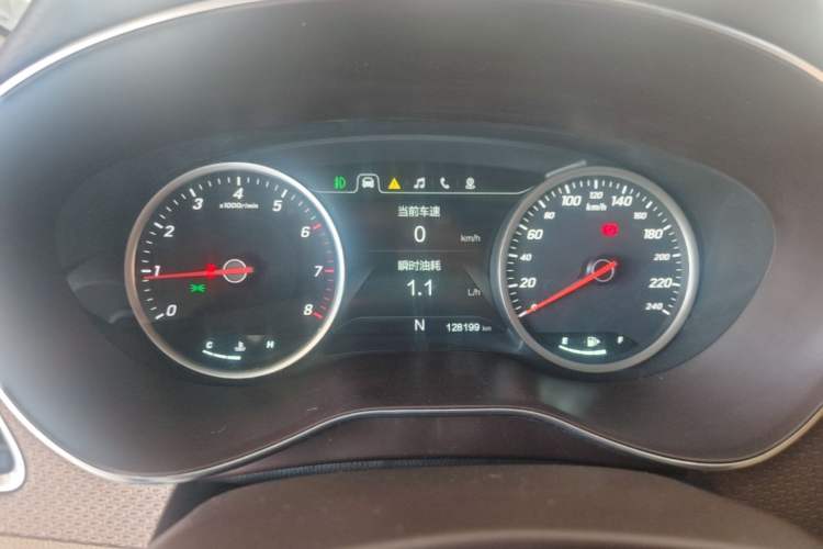 Used Baojun 730 2017 1.8L iAMT Luxury Version 7-Seater Instrument Cluster