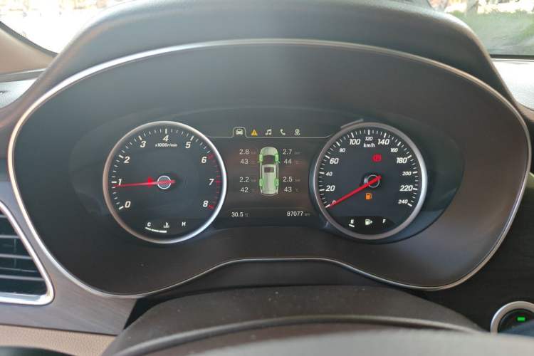 Used Baojun 730 2017 1.5T Manual Prestige Version 7 Seats Instrument Cluster