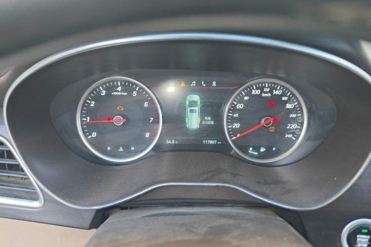 Used Baojun 730 2017 1.5T Manual Prestige Version 7 Seats Instrument Cluster