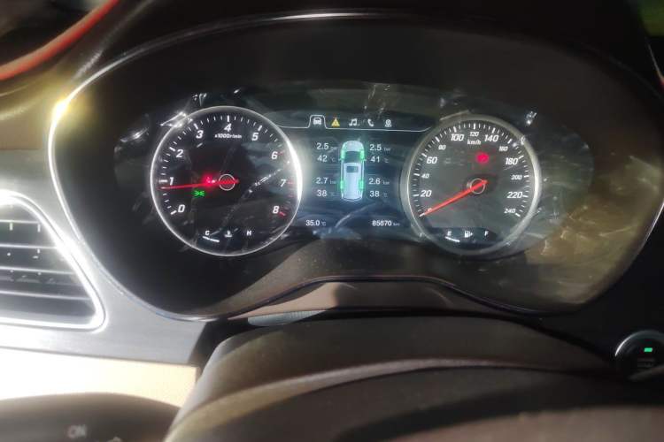Used Baojun 730 2017 1.5T Manual Prestige Version 7 Seats Instrument Cluster