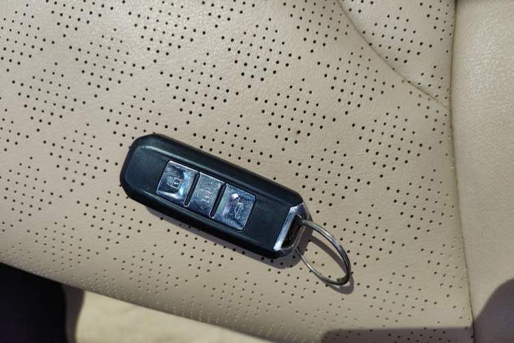 Used Baojun 730 2017 1.8L iAMT Prestige Version 7 Seats Interior 1
