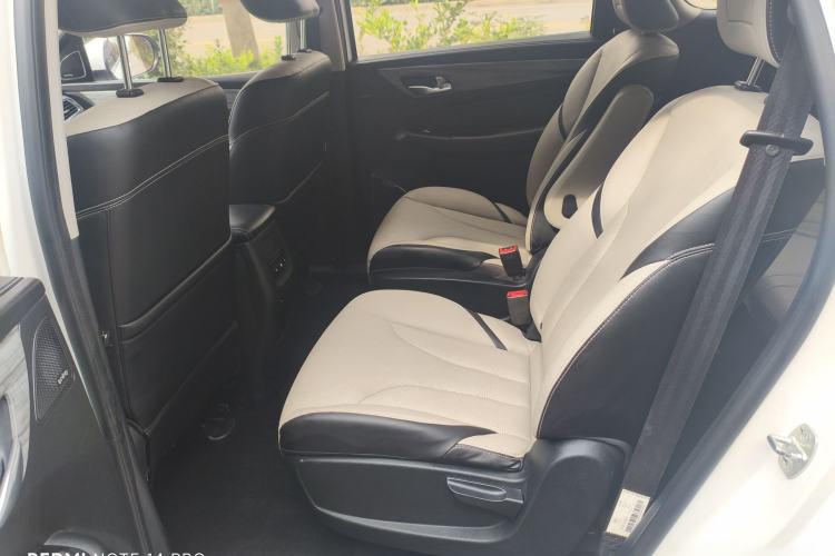 Used Baojun 730 2017 1.5T DCT Flagship Model 7 Seats China V Emission Standard Interior 4