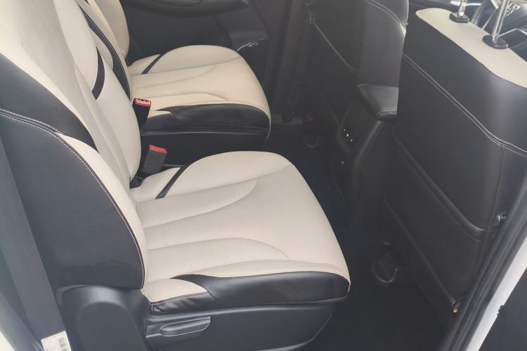 Used Baojun 730 2017 1.5T DCT Flagship Model 7 Seats China V Emission Standard Interior 7