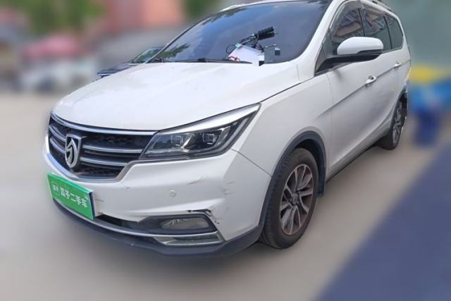 Used Baojun 730 2017 1.5T DCT Flagship Model 7 Seats China V Emission Standard