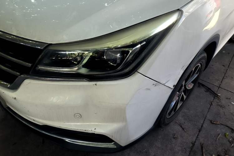 Used Baojun 730 2017 1.8L iAMT Prestige Version 7 Seats Left Front Headlight