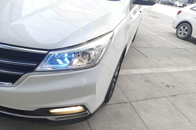 Used Baojun 730 2017 1.5T Manual Fashion Version 7 Seats China V Emission Standard Left Front Headlight