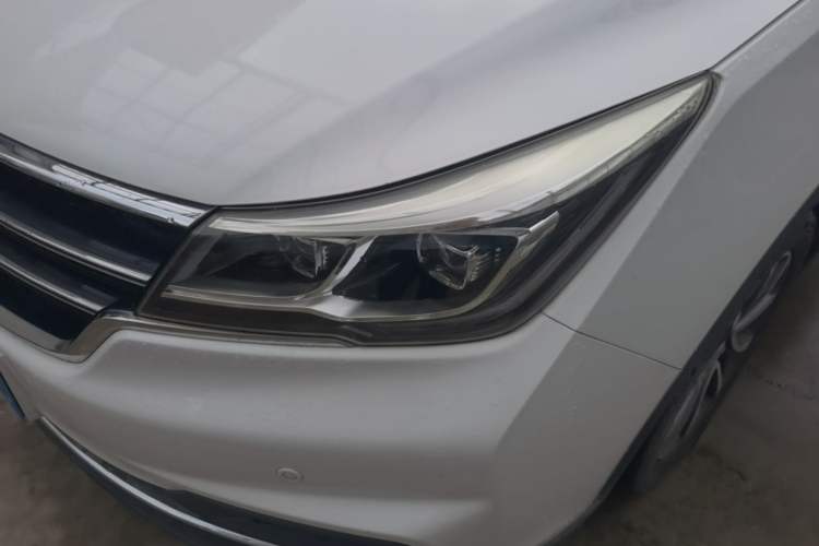Used Baojun 730 2017 1.5T Manual Prestige Version 7 Seats Left Front Headlight
