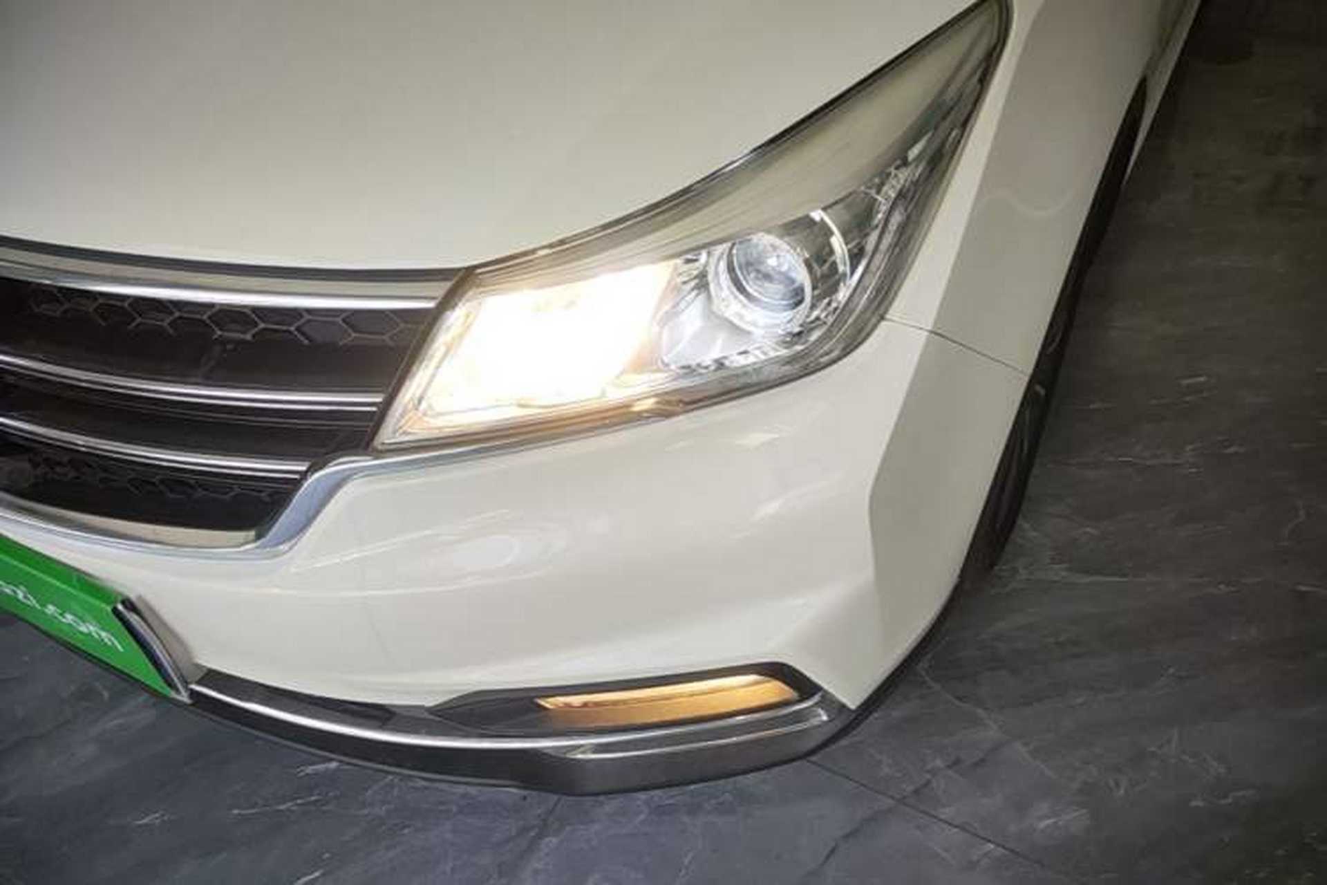 Used Baojun 730 2017 1.5T Manual Fashion Version 7 Seats China V Emission Standard Left Front Headlight