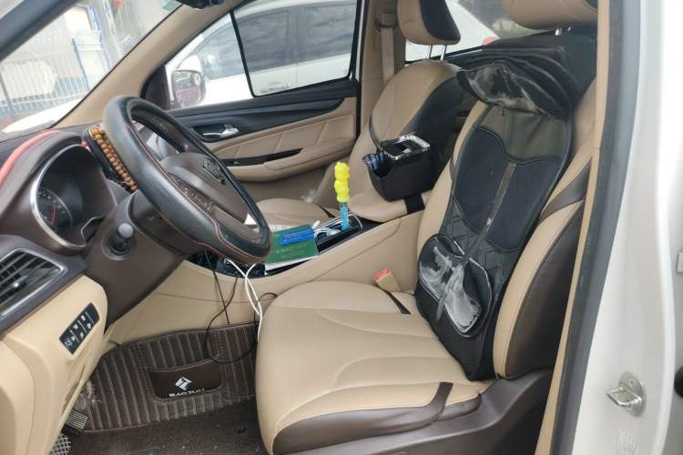 Used Baojun 730 2017 1.8L iAMT Prestige Version 7 Seats Left Front Seat