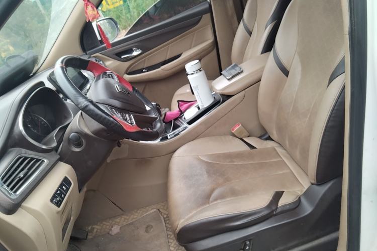 Used Baojun 730 2017 1.5T Manual Luxury Version 7 Seats Left Front Seat