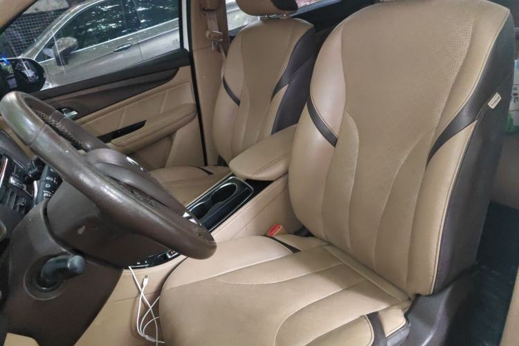 Used Baojun 730 2017 1.8L iAMT Luxury Version 7-Seater Left Front Seat