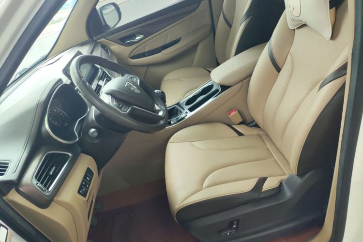 Used Baojun 730 2017 1.5T Manual Luxury Version 7 Seats Left Front Seat