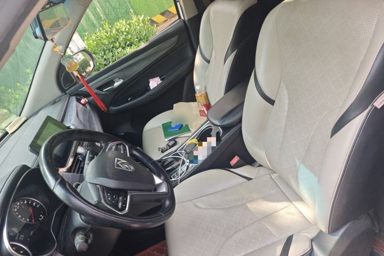 Used Baojun 730 2017 1.5T DCT Flagship Model 7 Seats China V Emission Standard Left Front Seat
