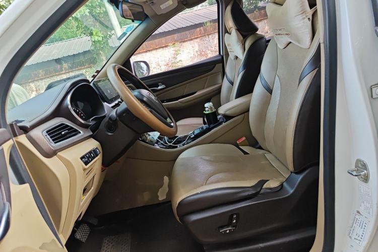 Used Baojun 730 2017 1.8L iAMT Luxury Version 7-Seater Left Front Seat