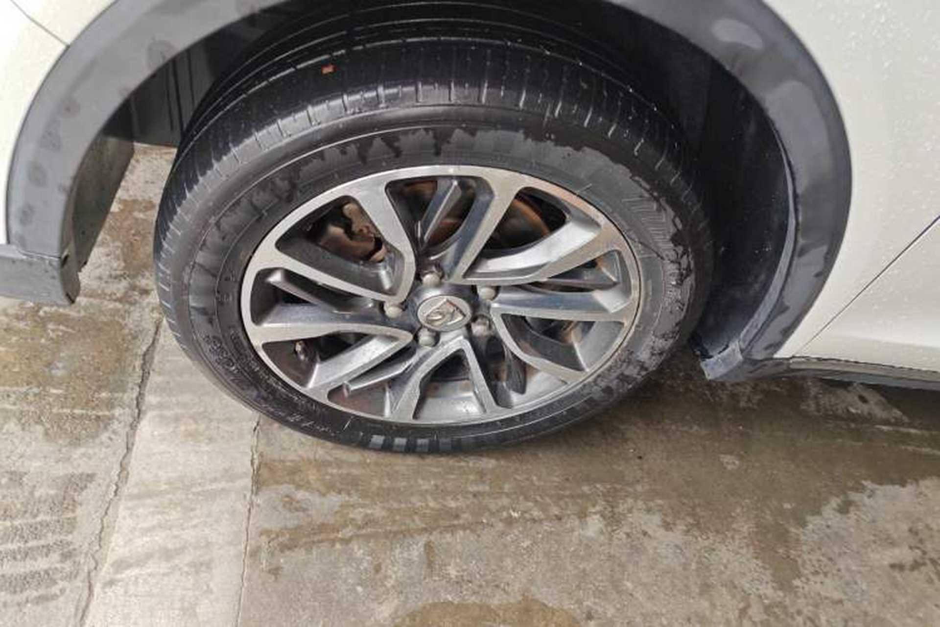 Used Baojun 730 2017 1.5T DCT Fashion Edition 7-Seater China V Emission Standard Left Front Wheel Hub