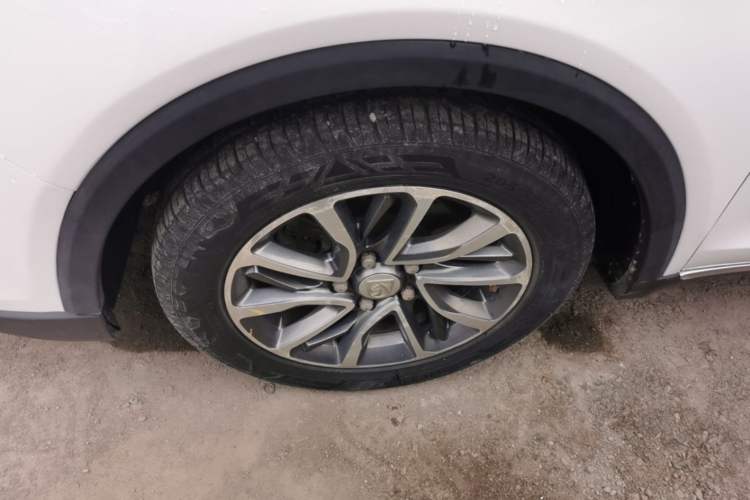 Used Baojun 730 2017 1.5T DCT Flagship Model 7 Seats China V Emission Standard Left Front Wheel Hub