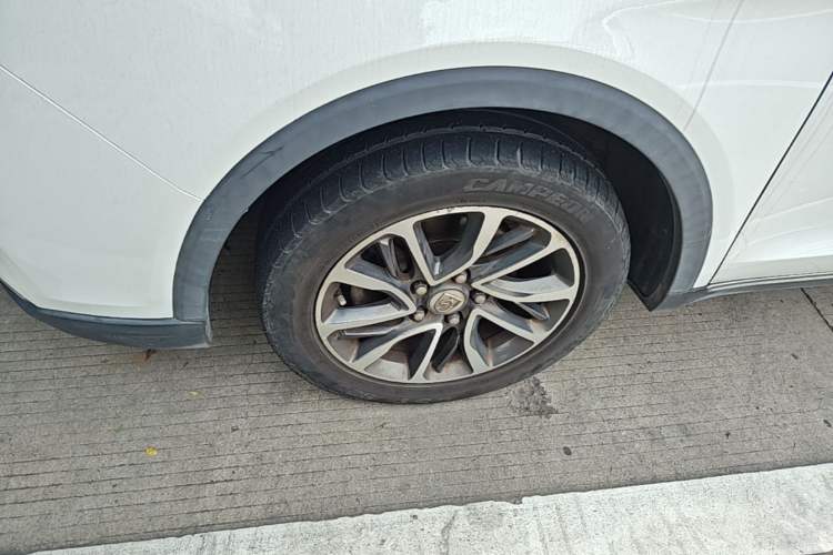 Used Baojun 730 2017 1.8L iAMT Prestige Version 7 Seats Left Front Wheel Hub