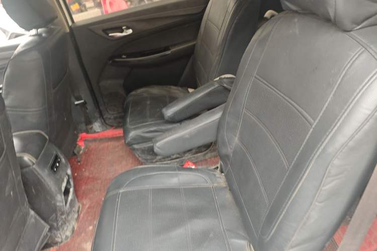 Used Baojun 730 2017 1.5T Manual Style 7 Seats China V Left Rear Seat