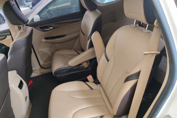 Used Baojun 730 2017 1.8L iAMT Luxury Version 7-Seater Left Rear Seat