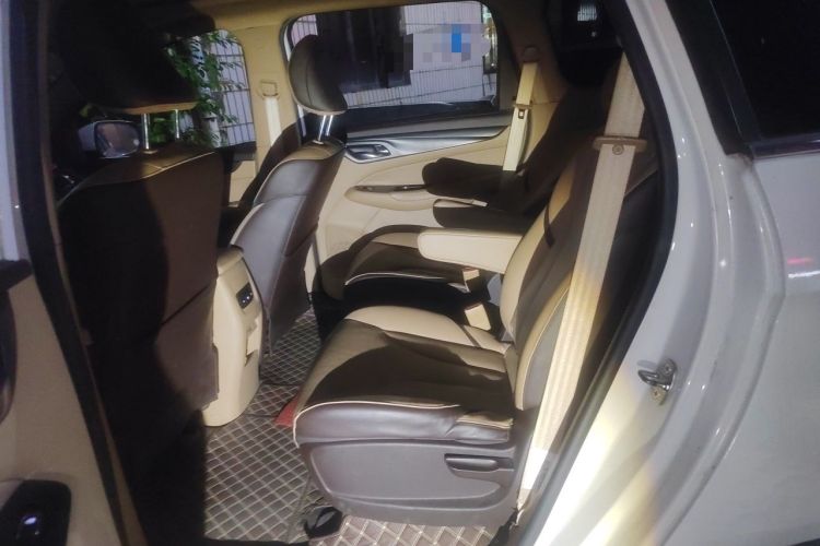 Used Baojun 730 2017 1.5T Manual Prestige Version 7 Seats Left Rear Seat