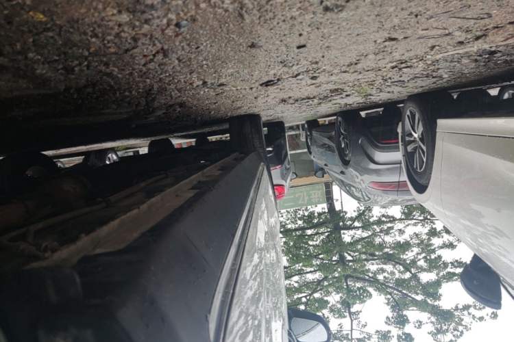 Used Baojun 730 2017 1.8L iAMT Luxury Version 7-Seater Left Side Sill