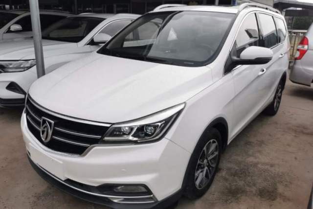 Used Baojun 730 2017 1.5T DCT Flagship Model 7 Seats China V Emission Standard