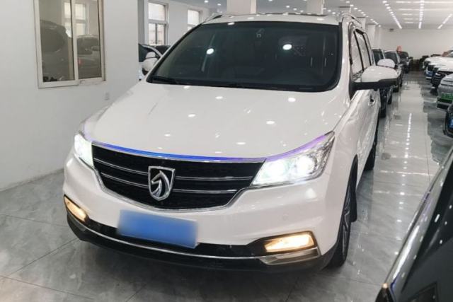 Used Baojun 730 2017 1.5T Manual Style 7 Seats China V